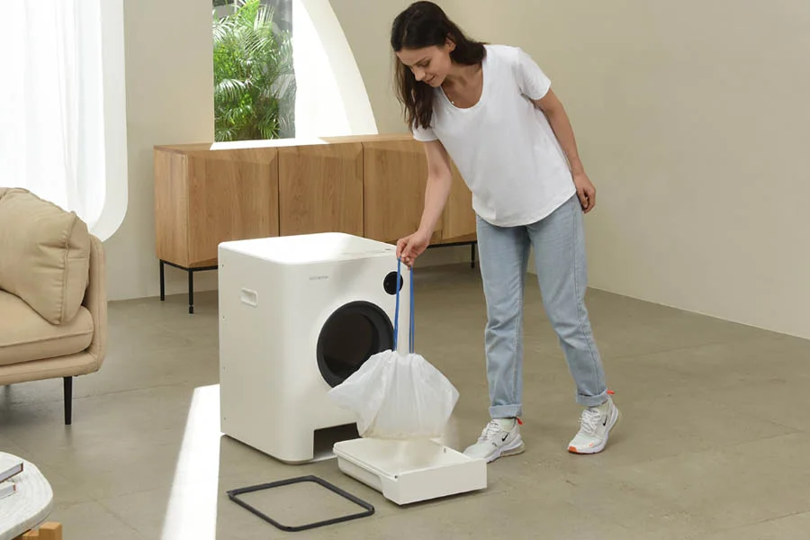 self-cleaning litter boxes